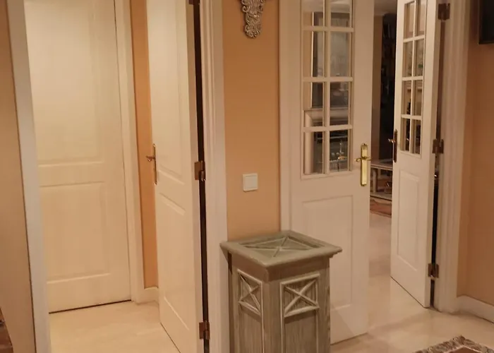 Elegancia Y Comodidad En Avenidas Novas 140 M2 De Dos 2 Cuartos Bano , 4 Personas , Parking Opcional Lizbona