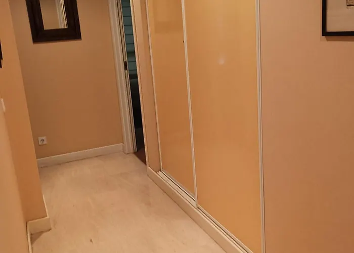 Elegancia Y Comodidad En Avenidas Novas 140 M2 De Dos 2 Cuartos Bano , 4 Personas , Parking Opcional