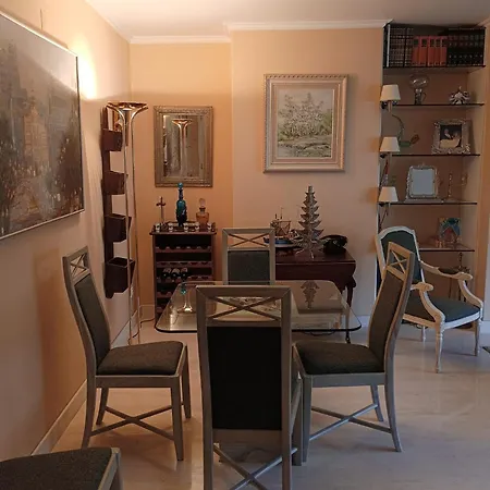 Διαμέρισμα Elegancia Y Comodidad En Avenidas Novas 140 M2 De Dos 2 Cuartos Bano , 4 Personas , Parking Opcional *