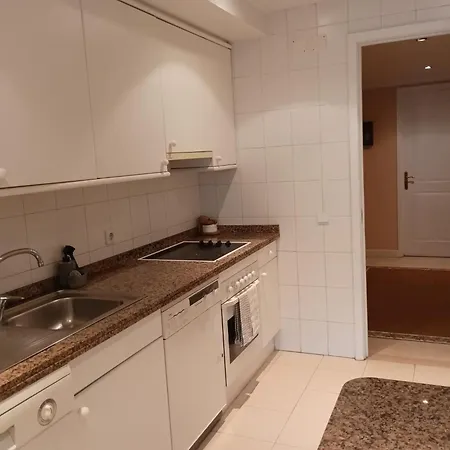 Διαμέρισμα Elegancia Y Comodidad En Avenidas Novas 140 M2 De Dos 2 Cuartos Bano , 4 Personas , Parking Opcional Lisboa