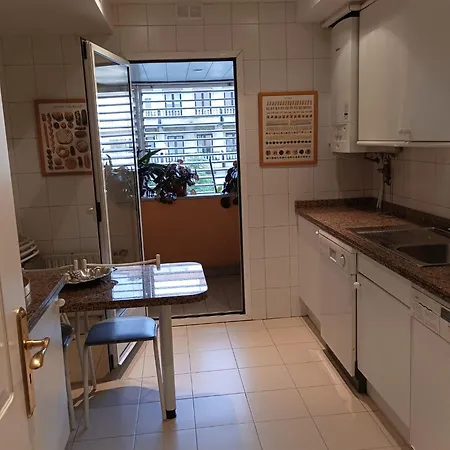 Elegancia Y Comodidad En Avenidas Novas 140 M2 De Dos 2 Cuartos Bano , 4 Personas , Parking Opcional Lisbon