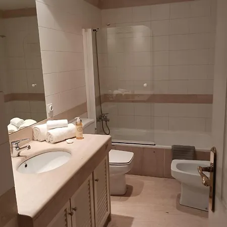 Elegancia Y Comodidad En Avenidas Novas 140 M2 De Dos 2 Cuartos Bano , 4 Personas , Parking Opcional Appartement Lisboa